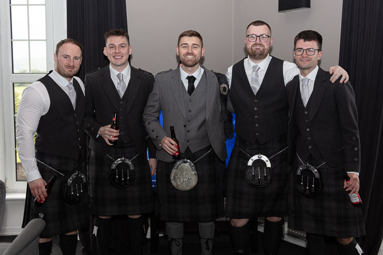 Aidan-n-Emma-11.jpg Aidan-n-Emma-11.jpg