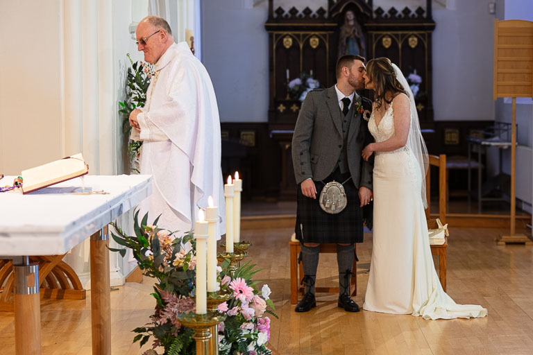 Aidan-n-Emma-125.jpg Aidan-n-Emma-125.jpg