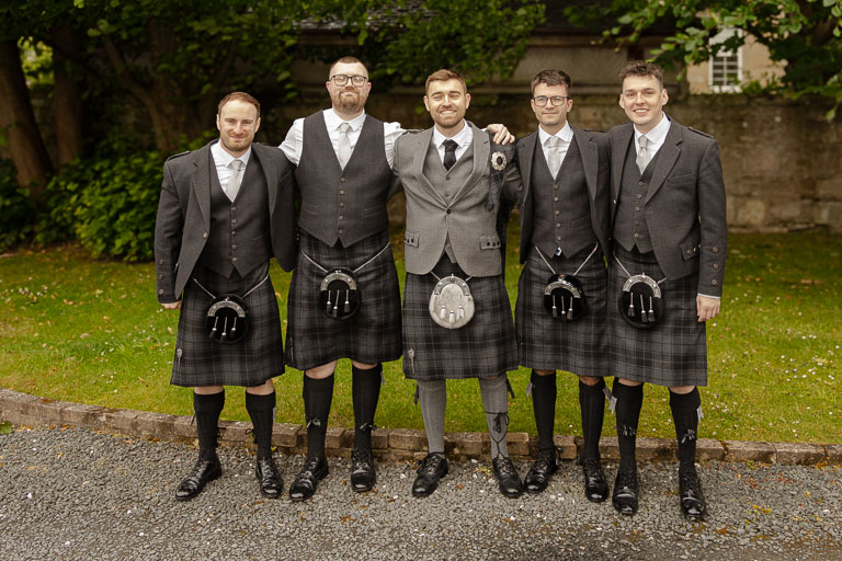 Aidan-n-Emma-15.jpg Aidan-n-Emma-15.jpg