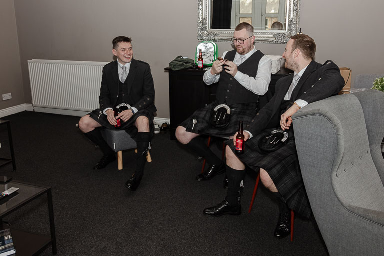 Aidan-n-Emma-25.jpg Aidan-n-Emma-25.jpg