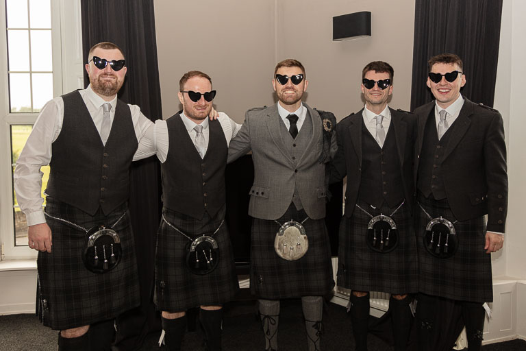 Aidan-n-Emma-29.jpg Aidan-n-Emma-29.jpg