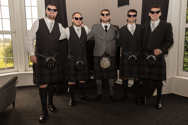 Aidan-n-Emma-30.jpg Aidan-n-Emma-30.jpg