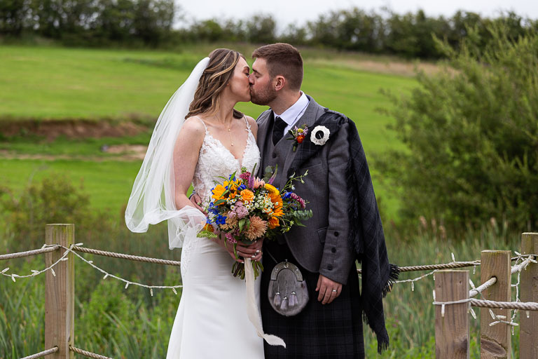 Aidan-n-Emma-363.jpg Aidan-n-Emma-363.jpg