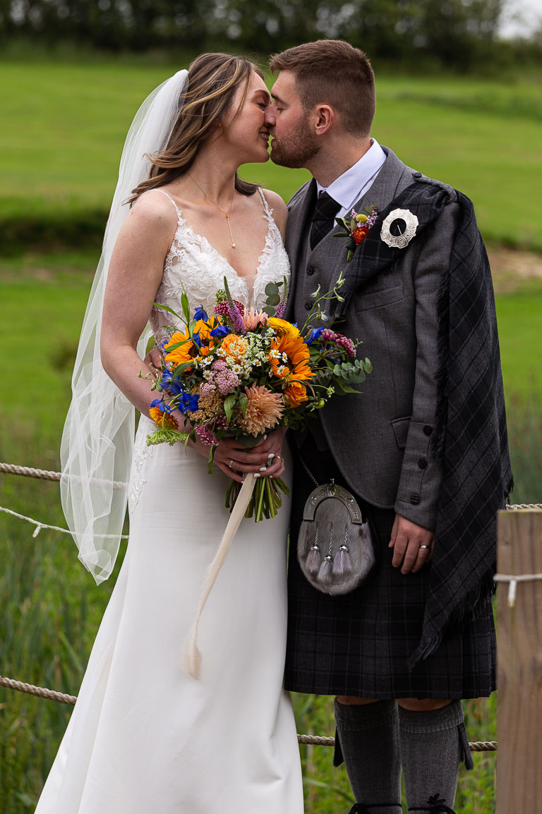 Aidan-n-Emma-366.jpg Aidan-n-Emma-366.jpg