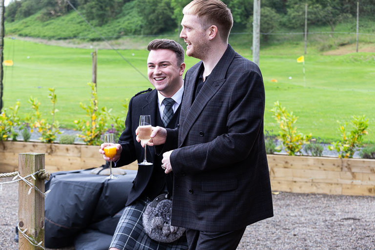 Aidan-n-Emma-392.jpg Aidan-n-Emma-392.jpg