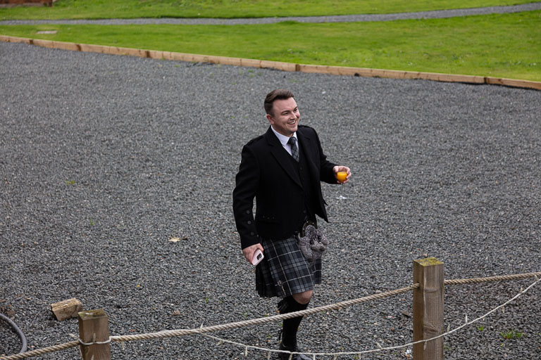 Aidan-n-Emma-407.jpg Aidan-n-Emma-407.jpg