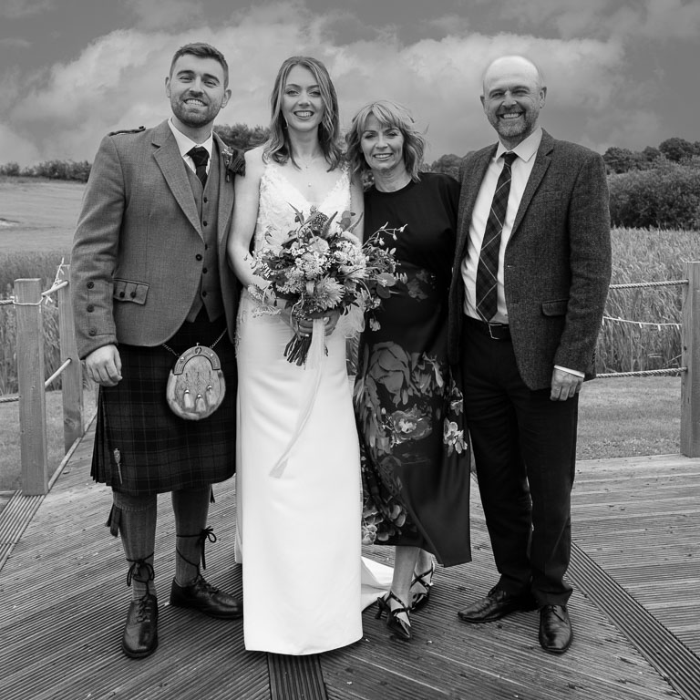 Aidan-n-Emma-470.jpg Aidan-n-Emma-470.jpg