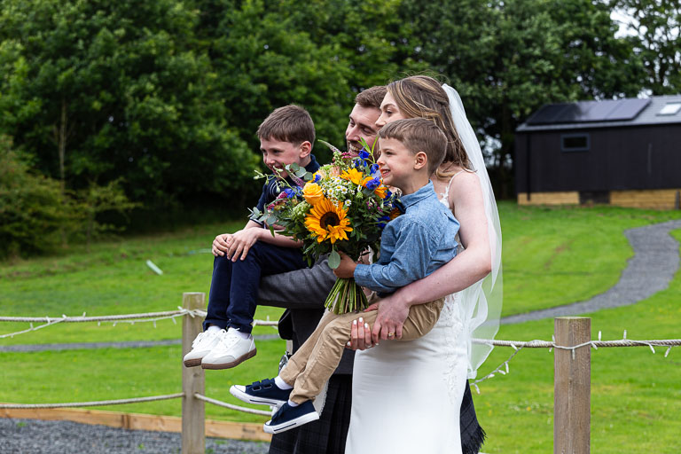 Aidan-n-Emma-480.jpg Aidan-n-Emma-480.jpg