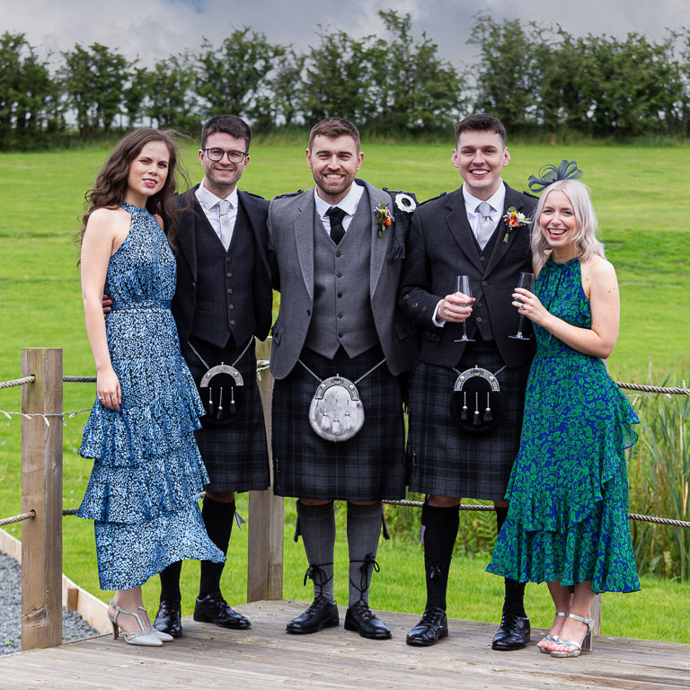 Aidan-n-Emma-522.jpg Aidan-n-Emma-522.jpg