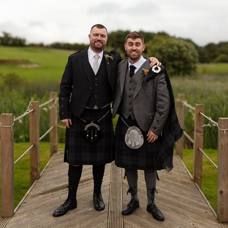 Aidan-n-Emma-541.jpg Aidan-n-Emma-541.jpg