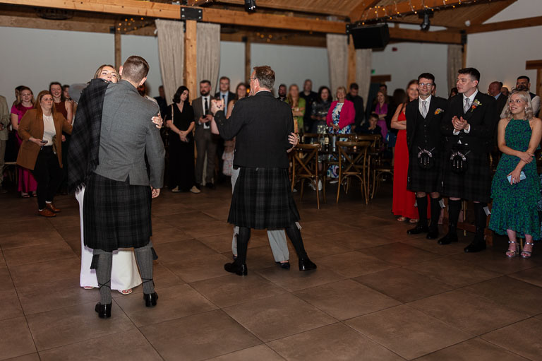 Aidan-n-Emma-772.jpg Aidan-n-Emma-772.jpg