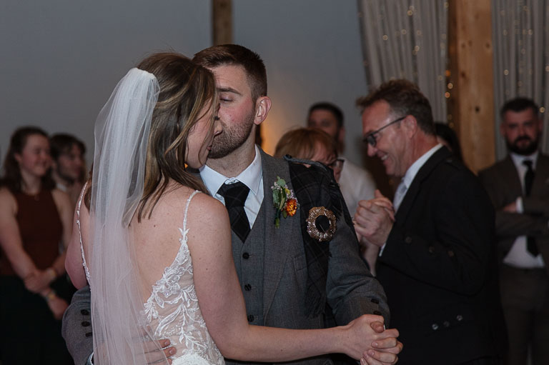 Aidan-n-Emma-775.jpg Aidan-n-Emma-775.jpg