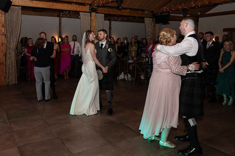 Aidan-n-Emma-780.jpg Aidan-n-Emma-780.jpg